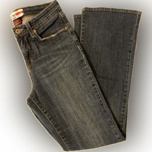 Denizen from Levis Boot Cut Womens Jeans Size 10M Dark Wash Totally Shaping